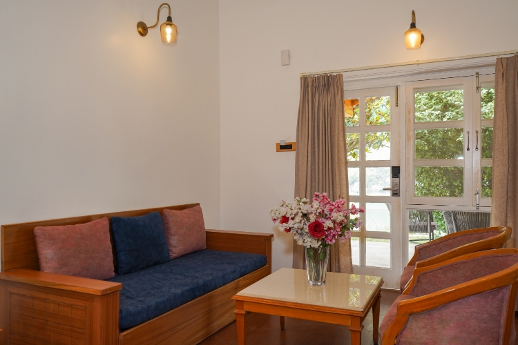 Neelesh Inn